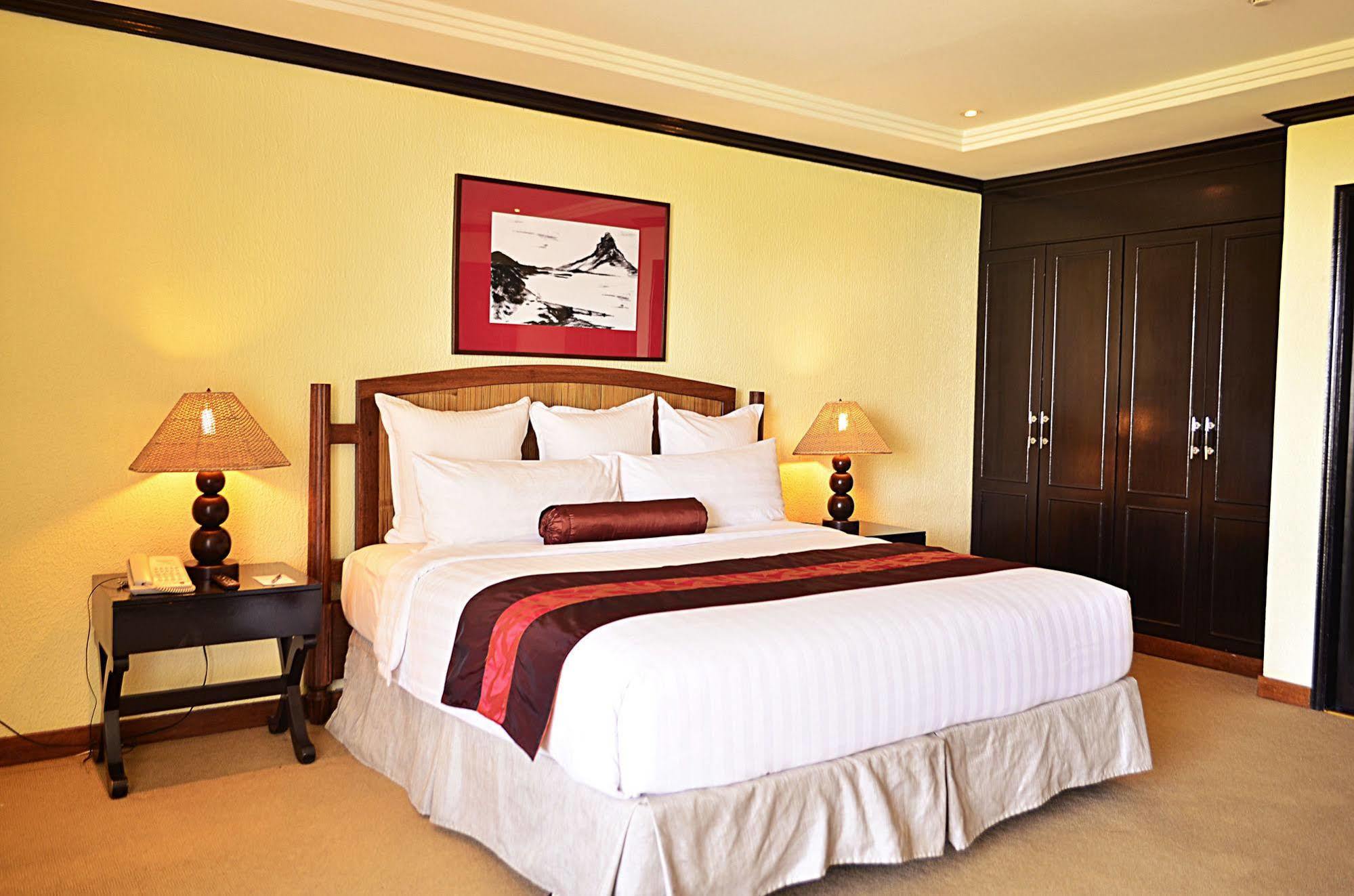 Binangonan Thunderbird Resorts - Rizal מראה חיצוני תמונה